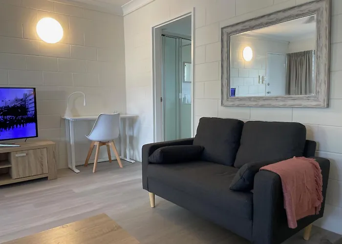 Coral Reef Apartments Cairns