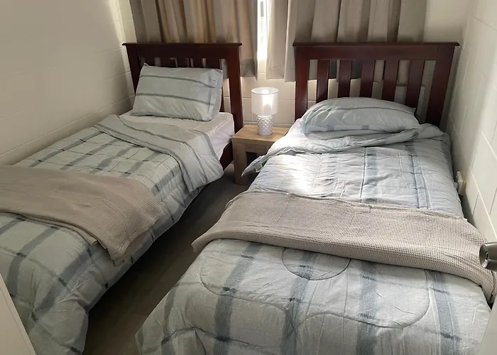 Coral Reef Apartments Cairns